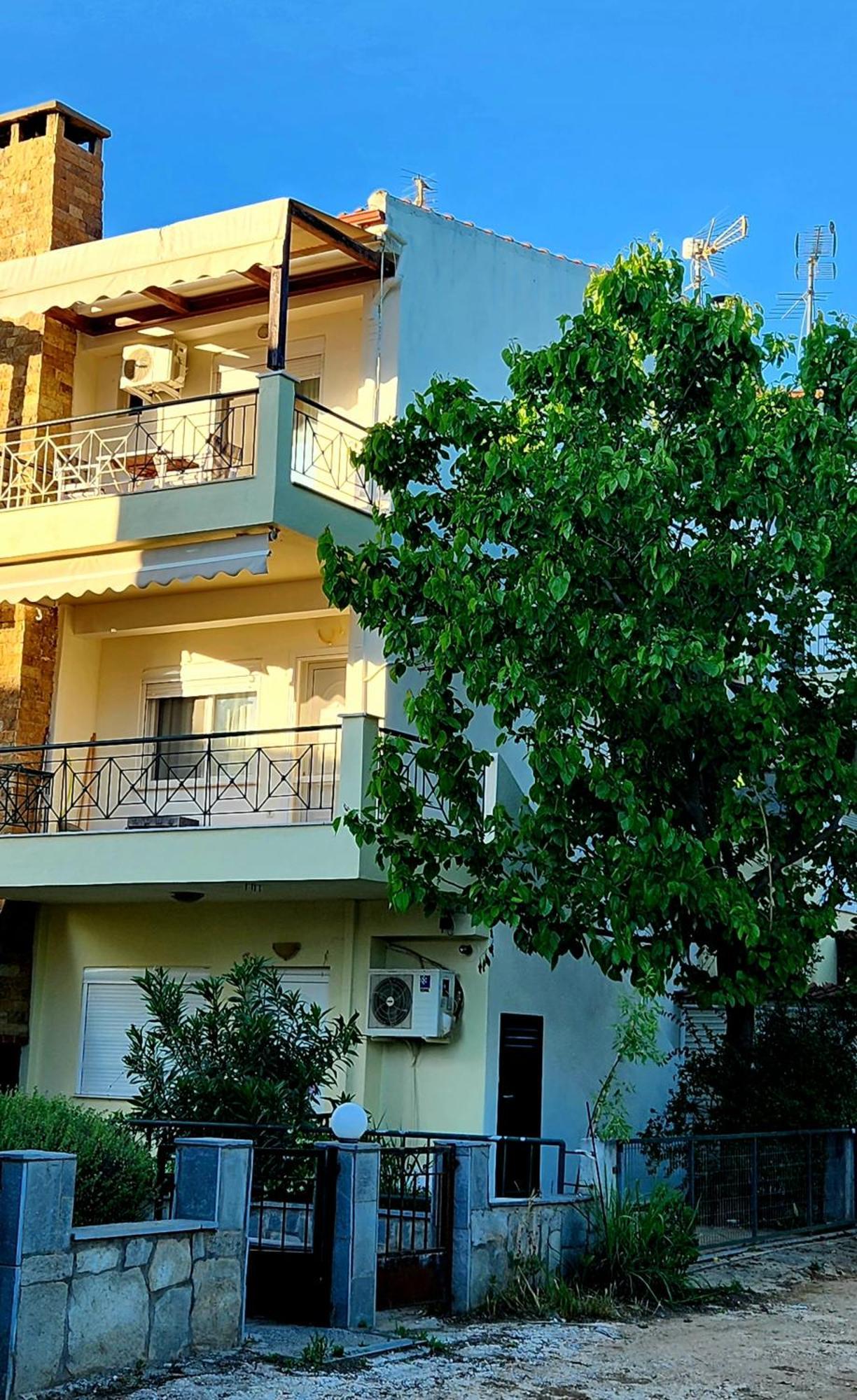 Pine Beach Holiday Home 2 Bedrooms 50 Meters To The Beach Kalyves Polygyrou Экстерьер фото